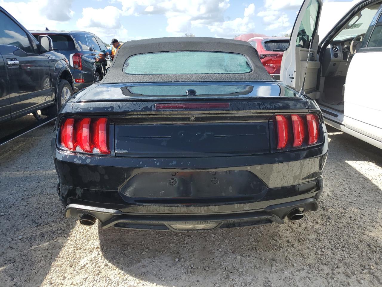 Lot #2990733977 2021 FORD MUSTANG