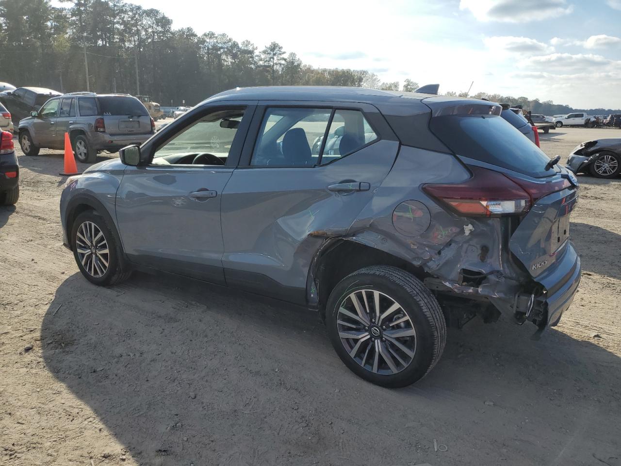 Lot #3033260838 2021 NISSAN KICKS SV