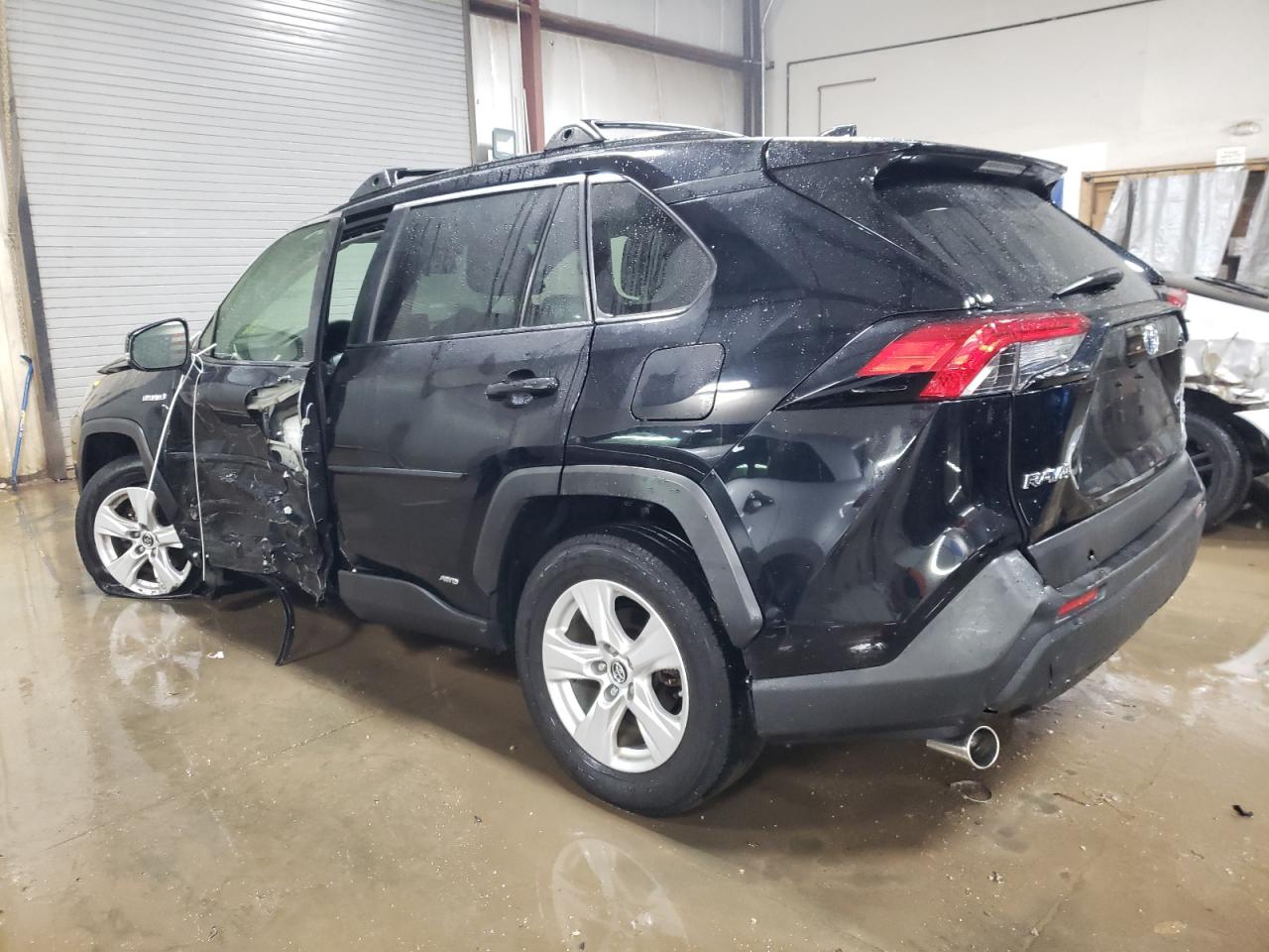 Lot #3023383257 2019 TOYOTA RAV4 XLE