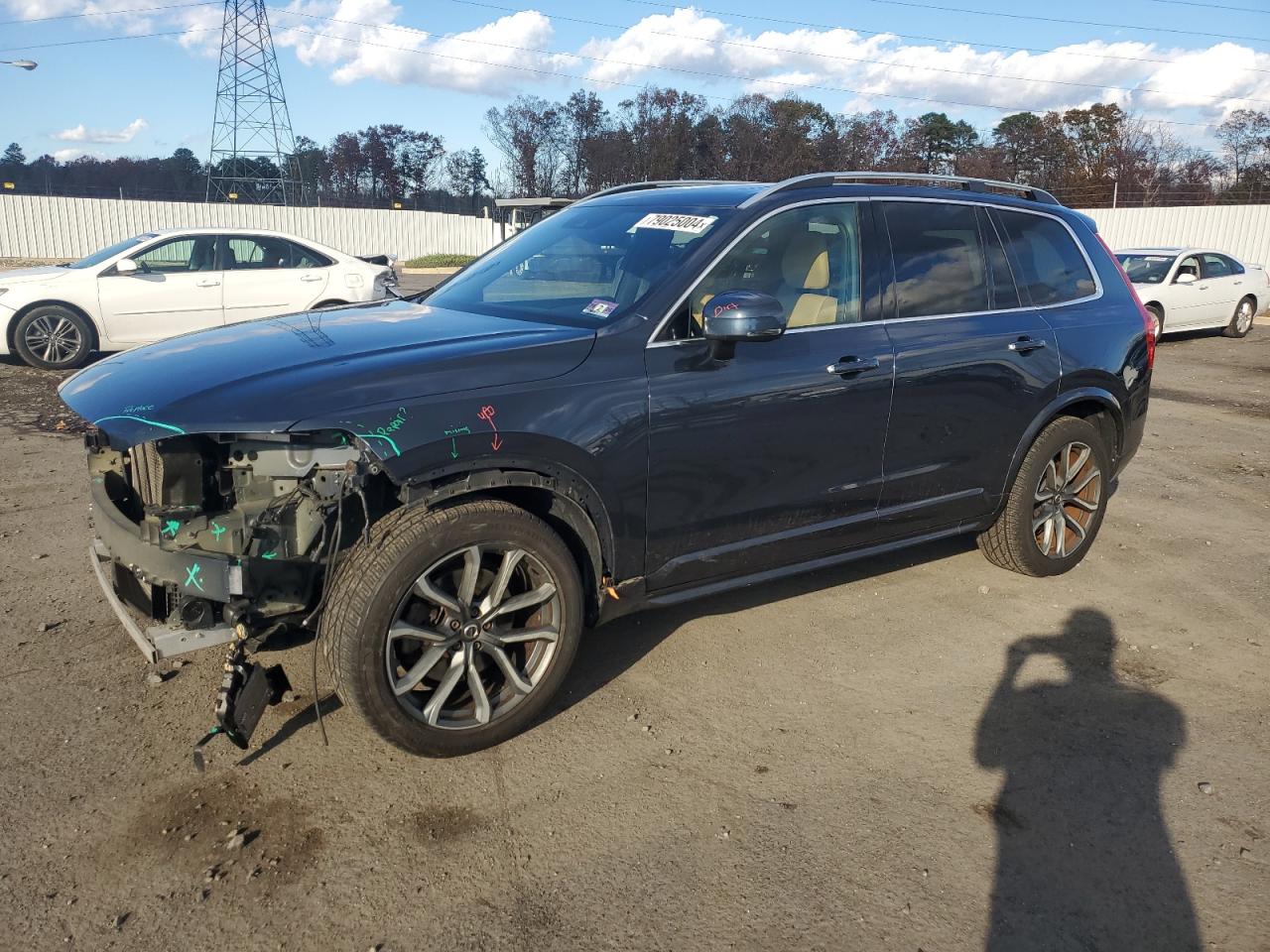  Salvage Volvo XC90