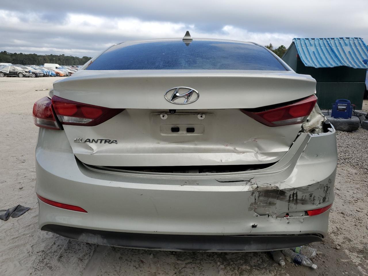 Lot #3029658091 2017 HYUNDAI ELANTRA SE