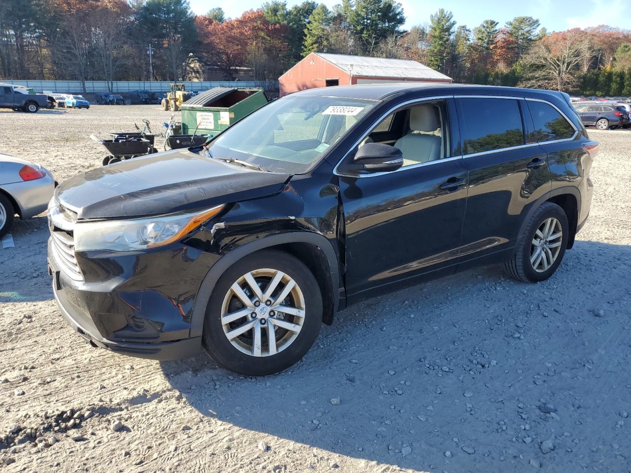 Lot #2969900014 2015 TOYOTA HIGHLANDER