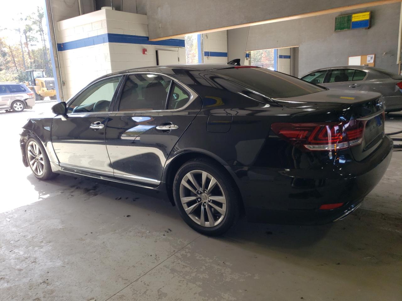 Lot #3028597913 2015 LEXUS LS 460