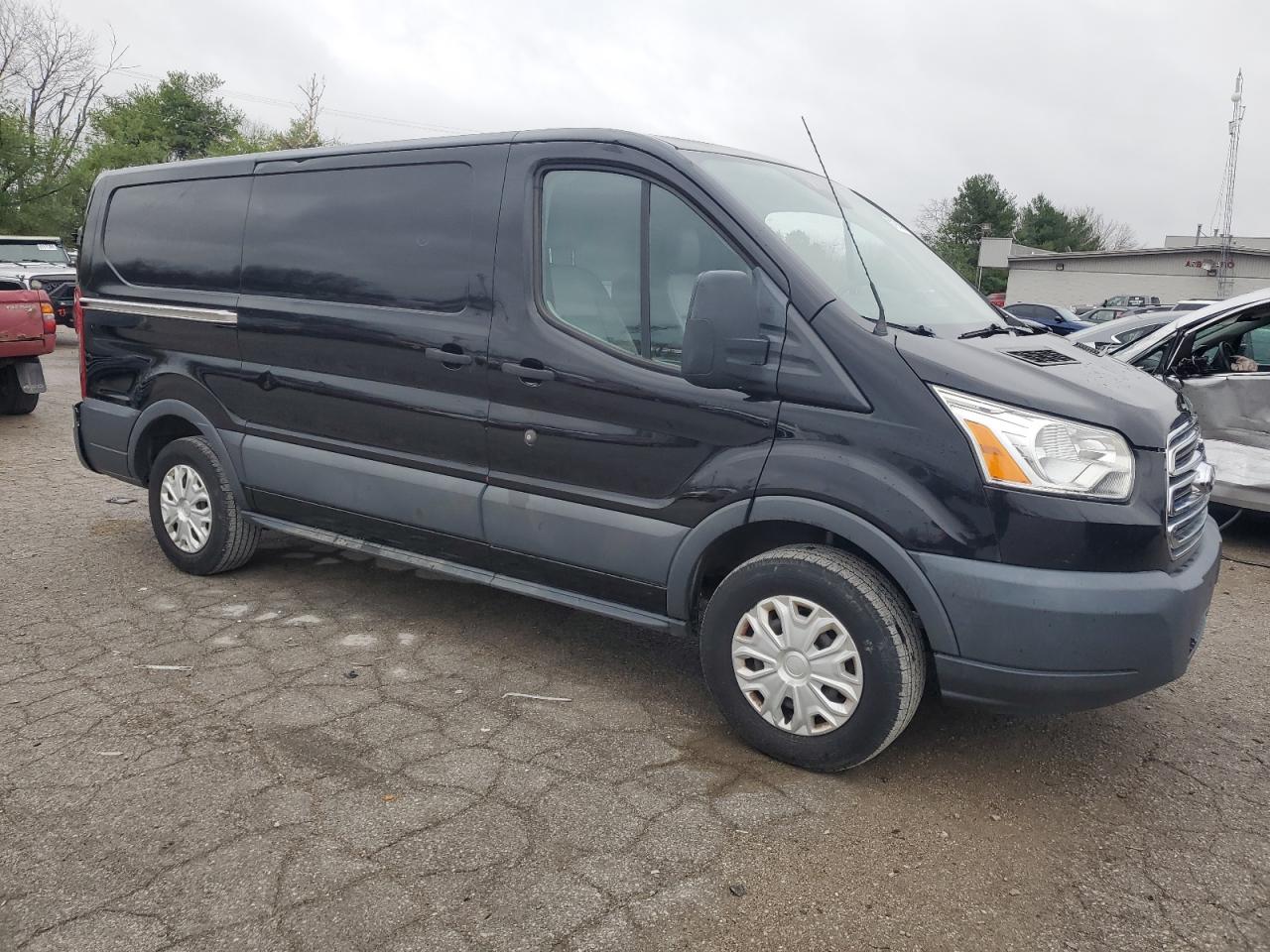 Lot #3028354785 2017 FORD TRANSIT T-