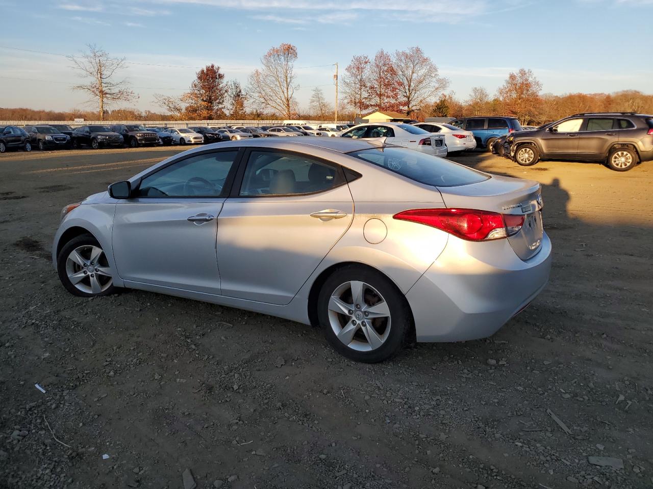 Lot #3034370076 2013 HYUNDAI ELANTRA