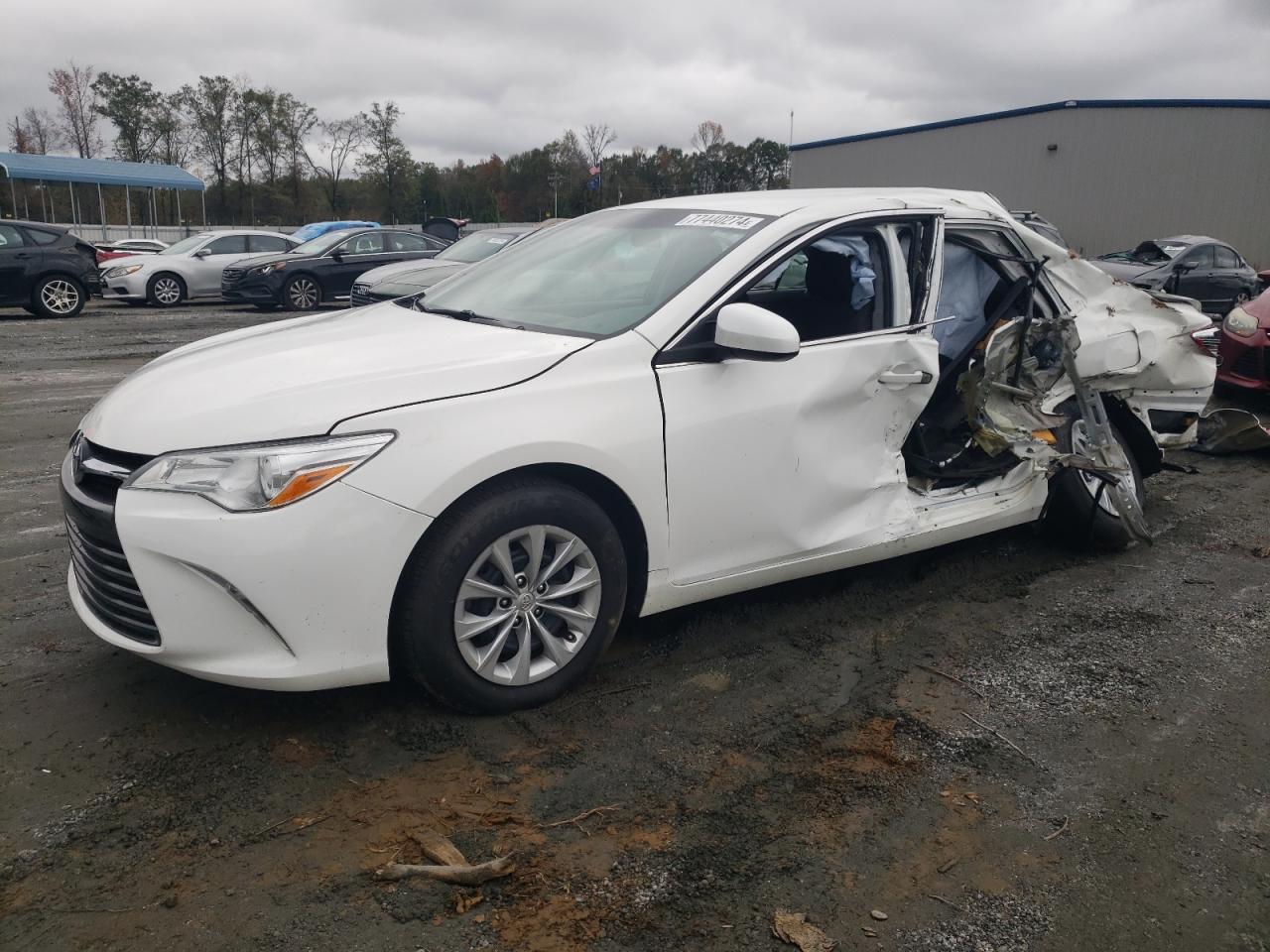 TOYOTA CAMRY LE
