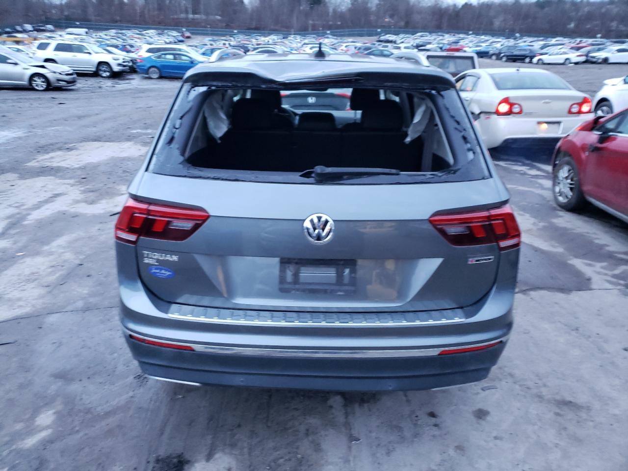 Lot #3040813764 2020 VOLKSWAGEN TIGUAN SE