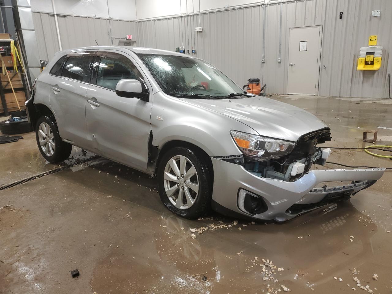 Lot #2989493586 2015 MITSUBISHI OUTLANDER