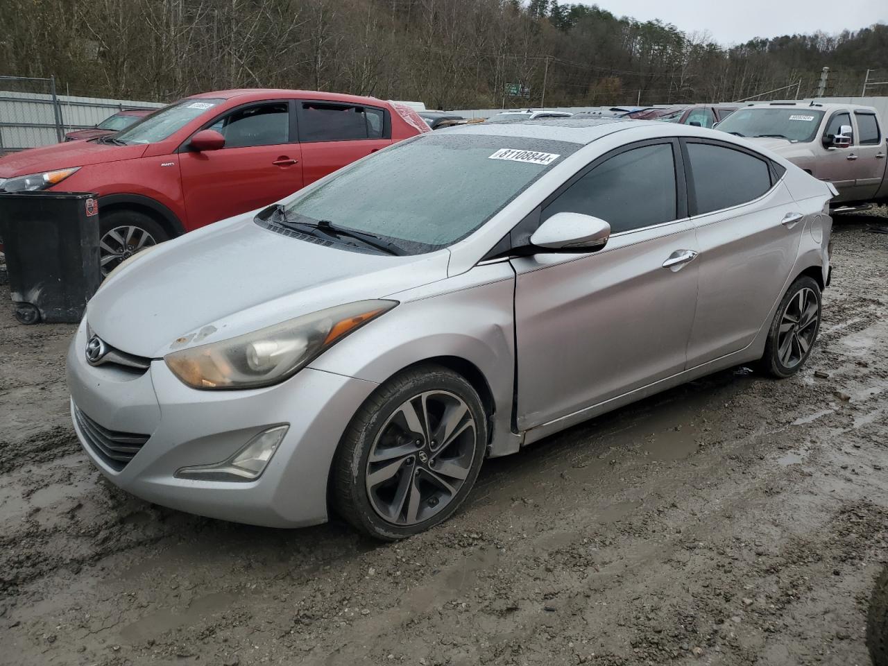 HYUNDAI ELANTRA SE