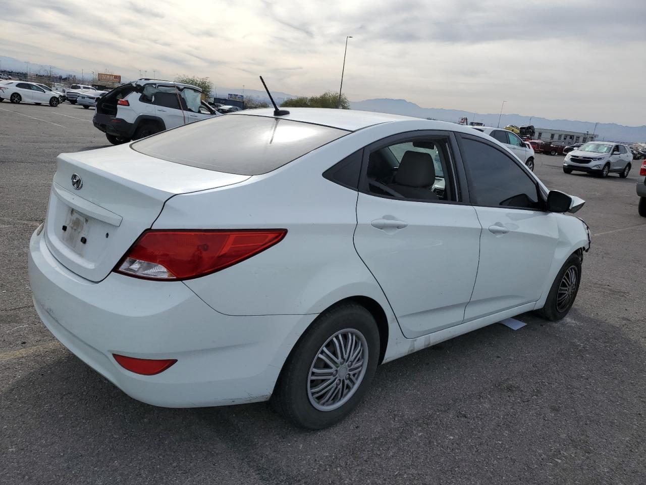 Lot #3024677615 2016 HYUNDAI ACCENT SE