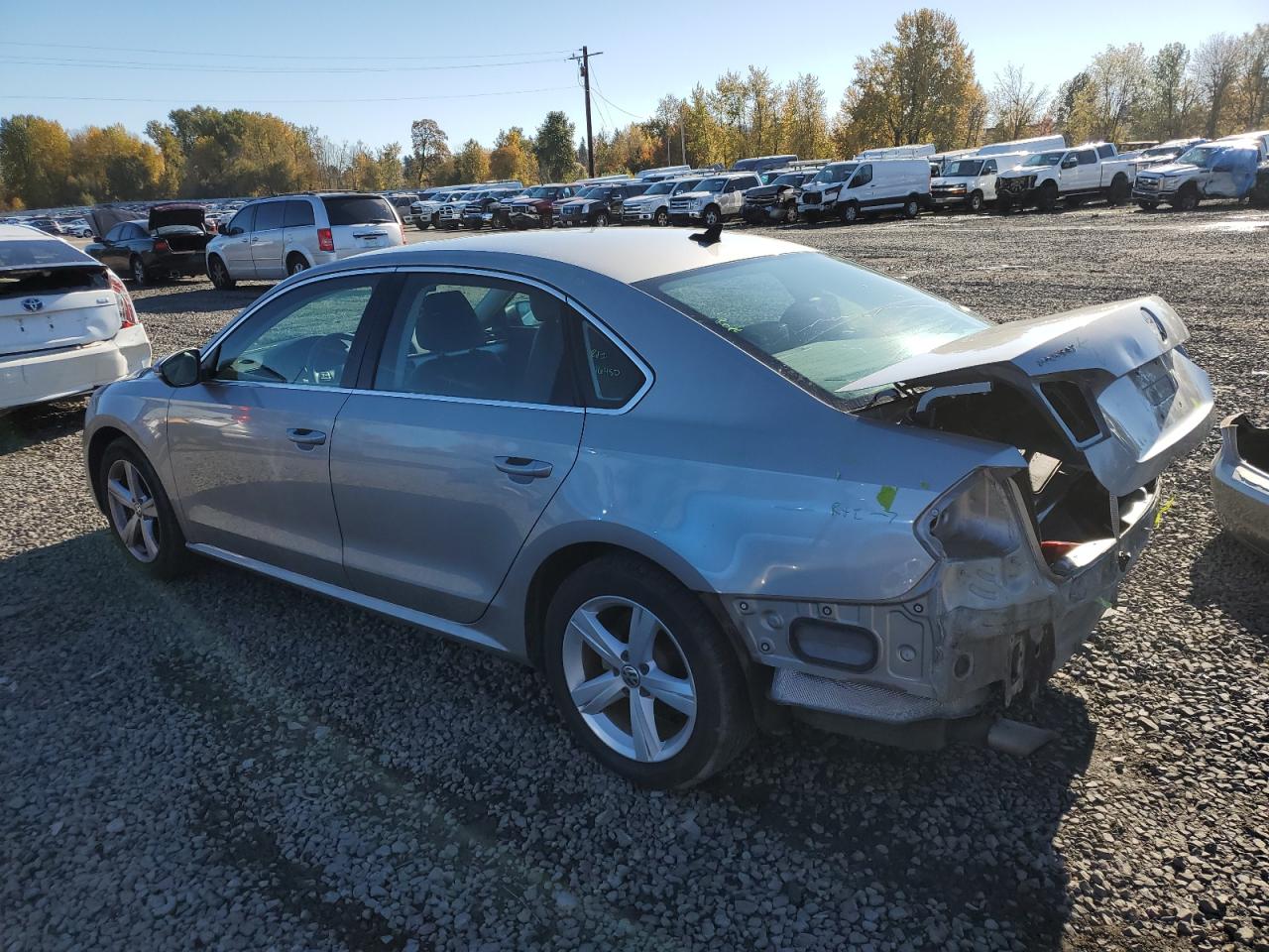 Lot #2976514572 2012 VOLKSWAGEN PASSAT SE