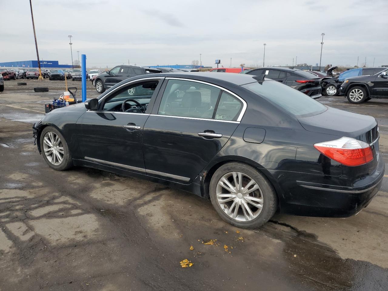 Lot #2979148027 2009 HYUNDAI GENESIS 4.