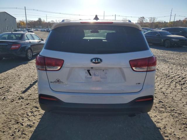 2016 KIA SORENTO LX - 5XYPGDA58GG018200