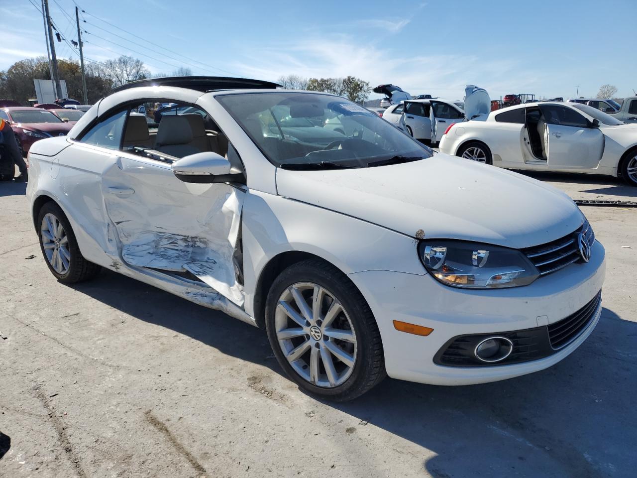 Lot #2972549070 2013 VOLKSWAGEN EOS KOMFOR