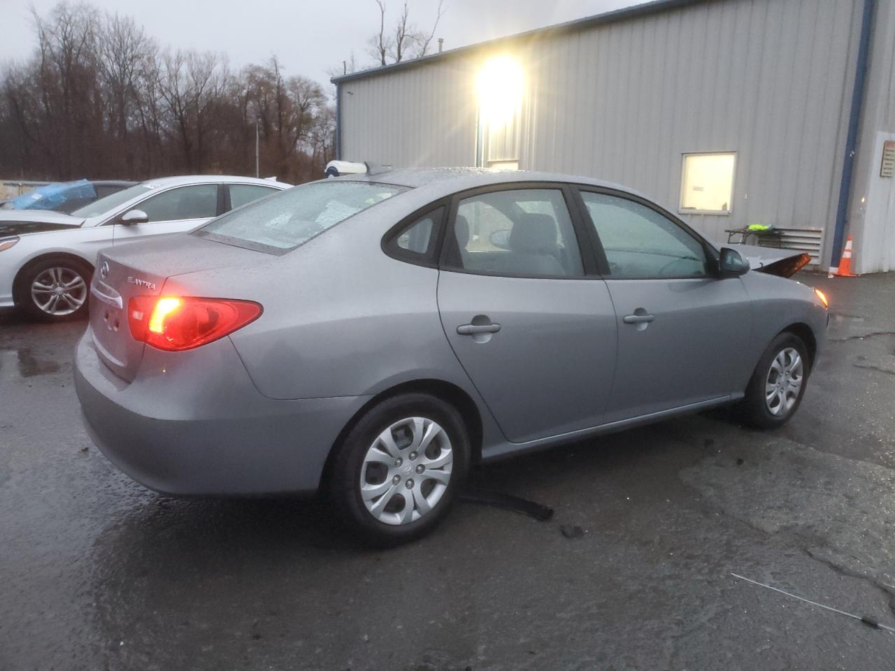 Lot #3033080997 2010 HYUNDAI ELANTRA BL