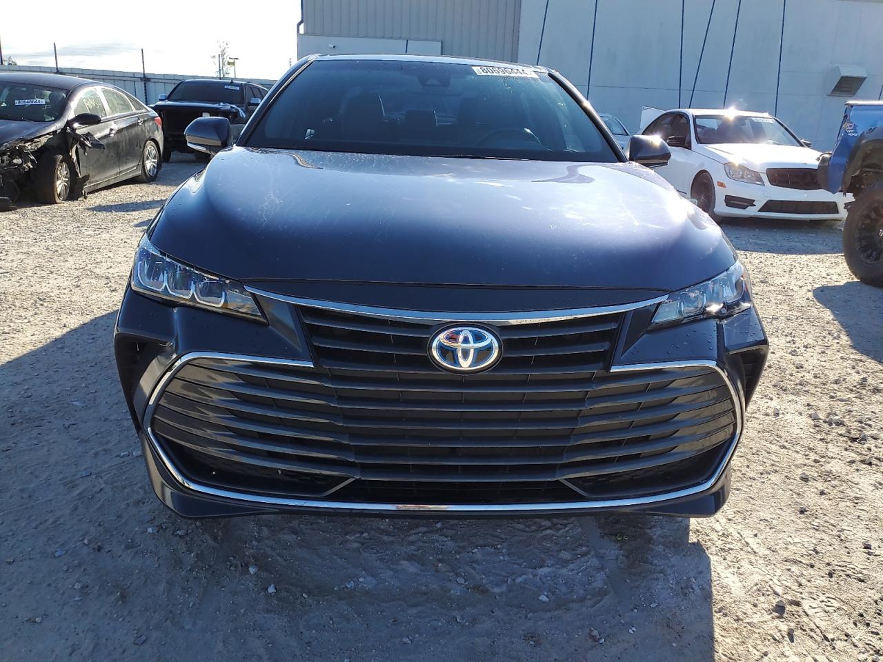 Lot #2996447384 2020 TOYOTA AVALON XLE