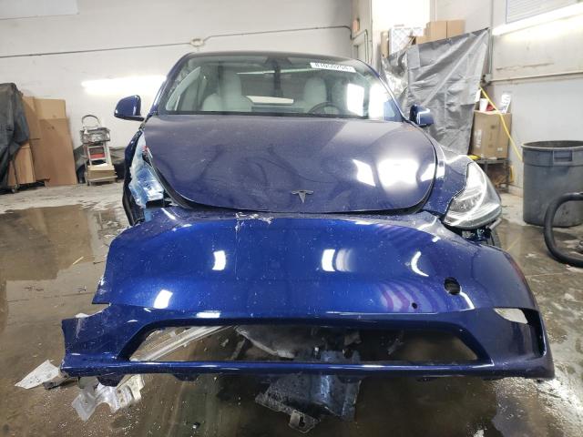 VIN 7SAYGDEE3NF439201 2022 TESLA MODEL Y no.5