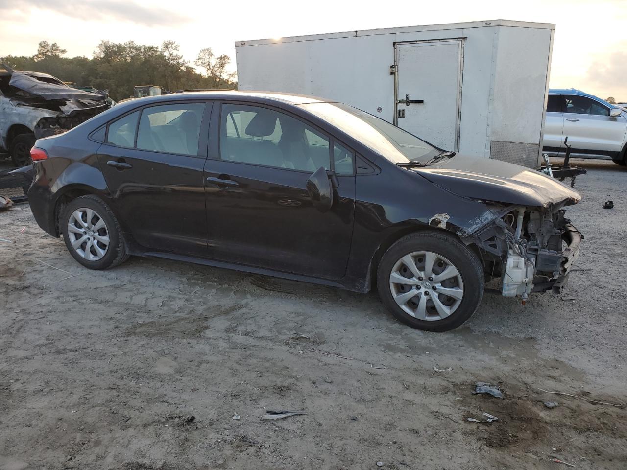 Lot #2989267683 2020 TOYOTA COROLLA LE