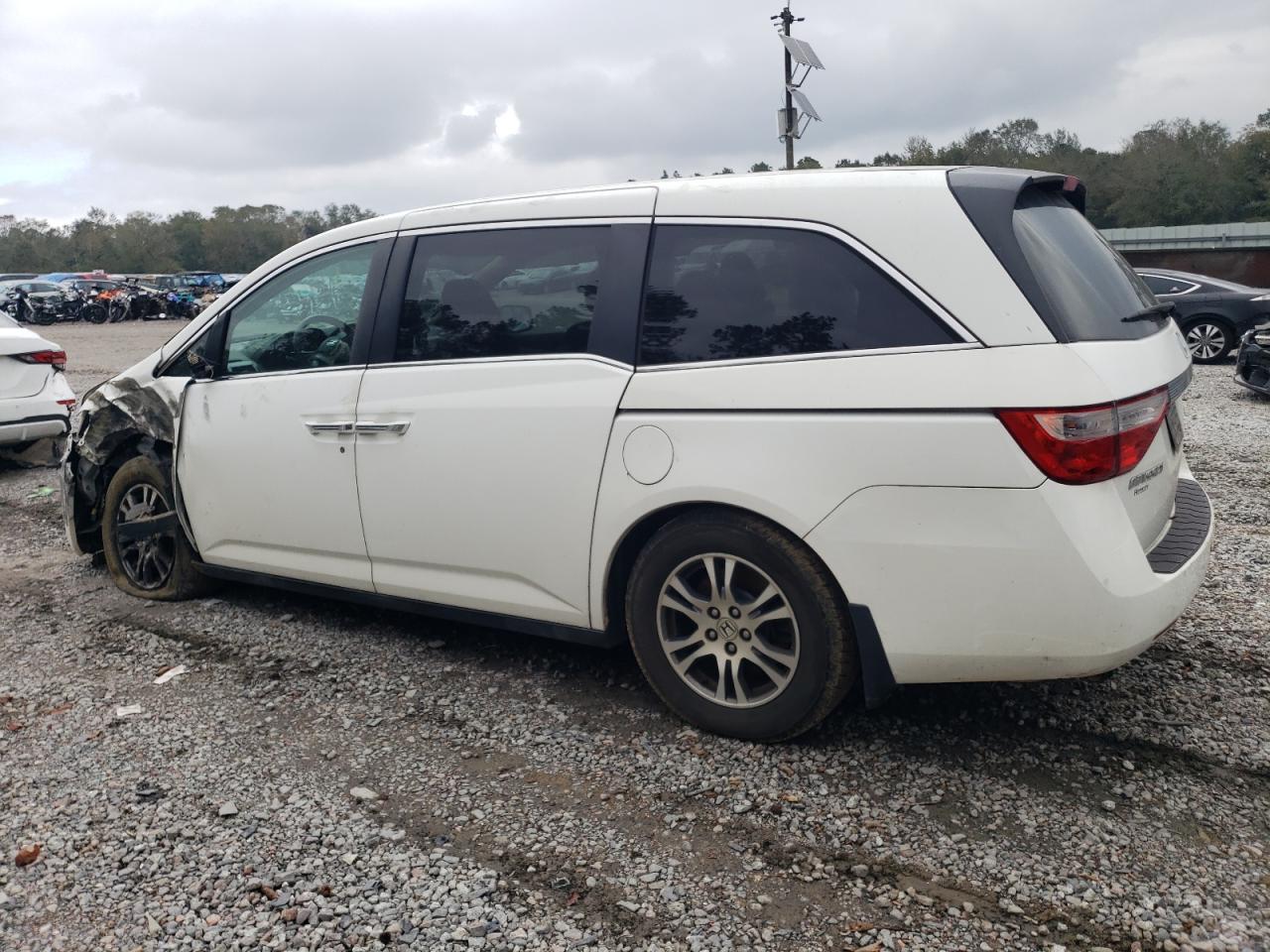 Lot #3026101114 2013 HONDA ODYSSEY EX