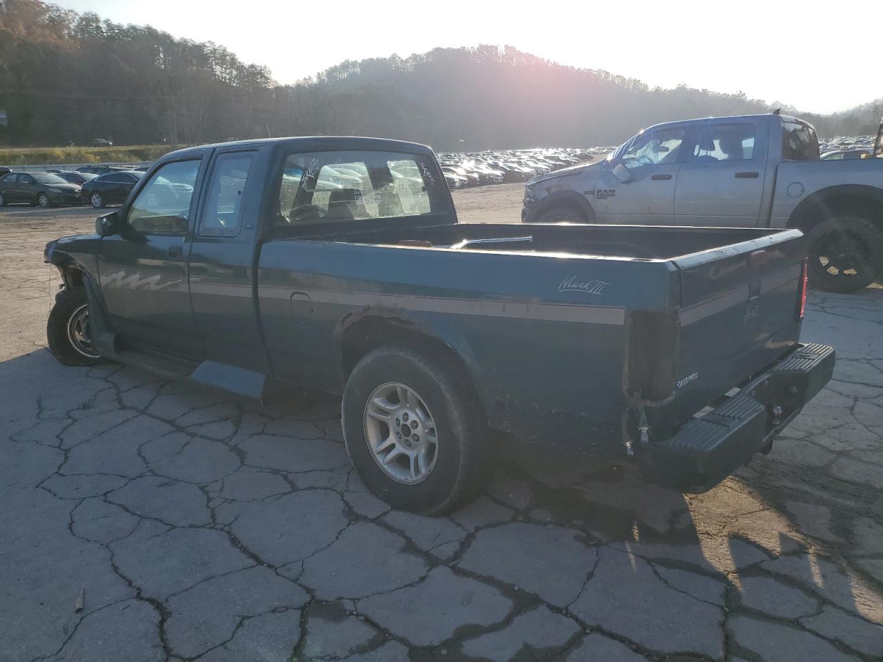 Lot #3030473477 1995 DODGE DAKOTA