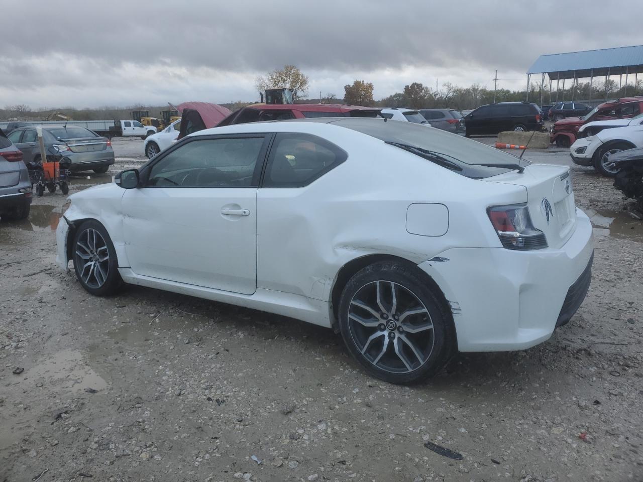 Lot #2977291588 2016 TOYOTA SCION TC