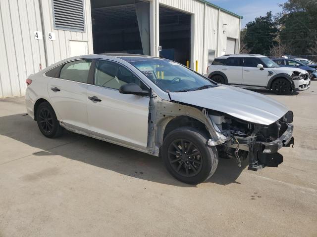 2019 HYUNDAI SONATA SE - 5NPE24AFXKH750084