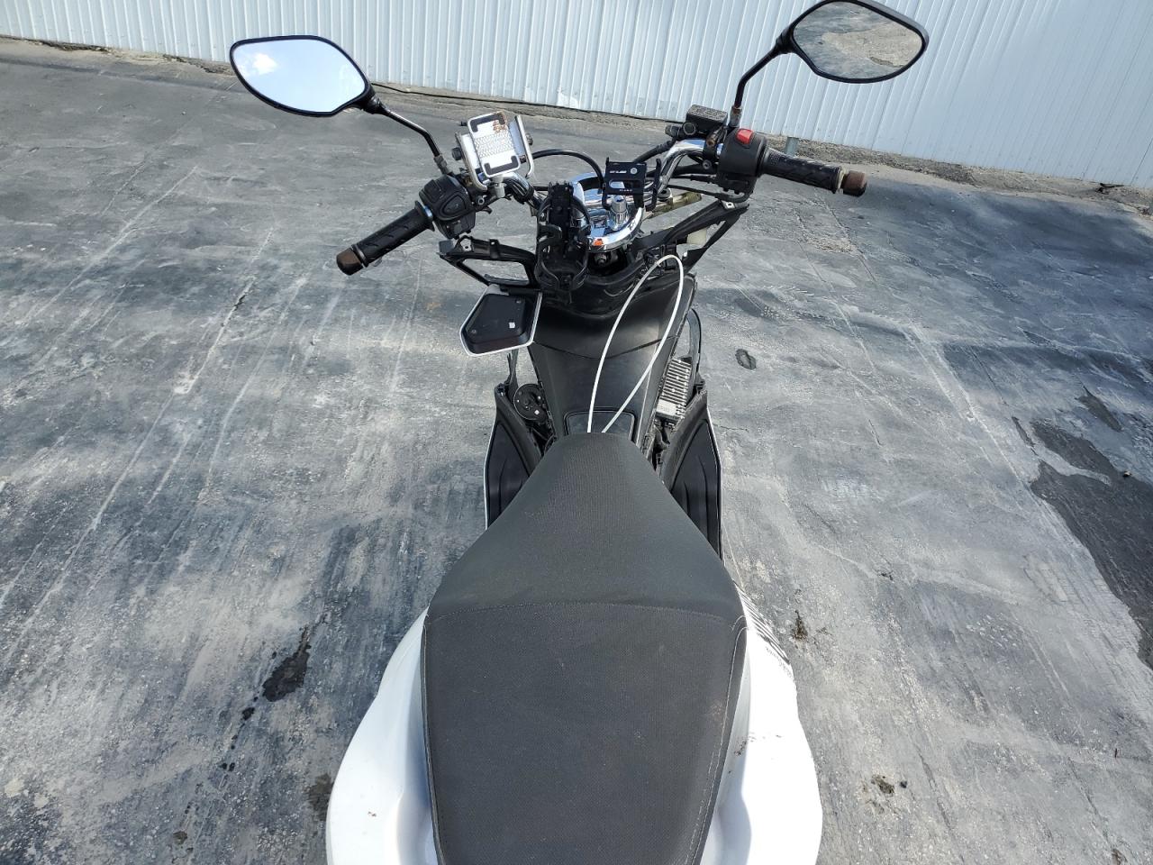 Lot #3006626430 2017 HONDA PCX 150