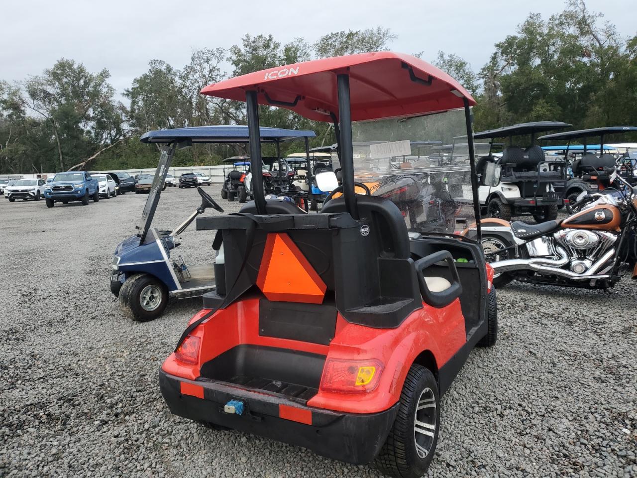 Lot #2979337041 2017 ICON GOLF CART