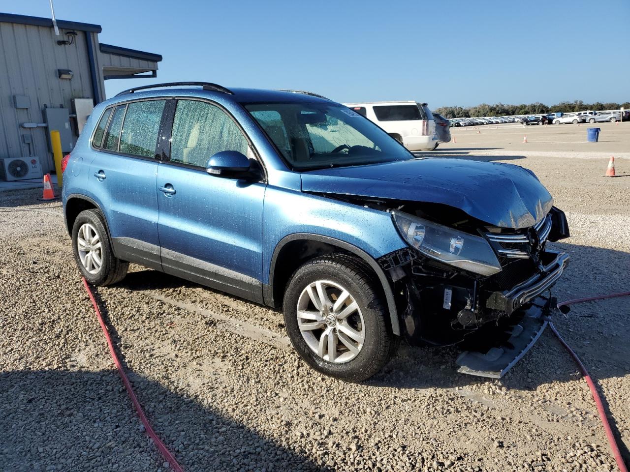 Lot #3006551800 2017 VOLKSWAGEN TIGUAN S