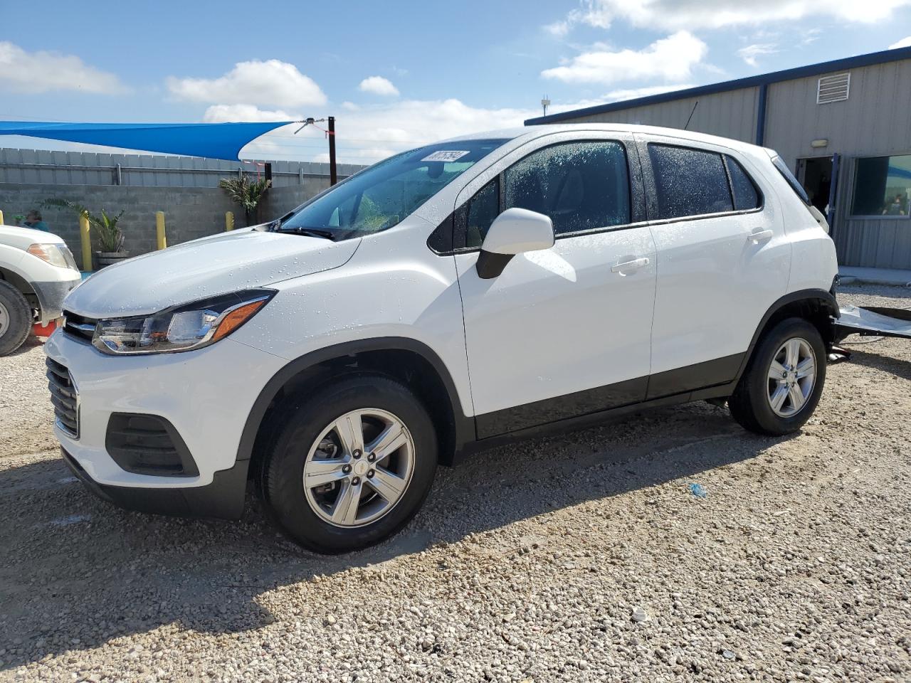 KL7CJNSM9NB541760 CHEVROLET TRAX LS 2022