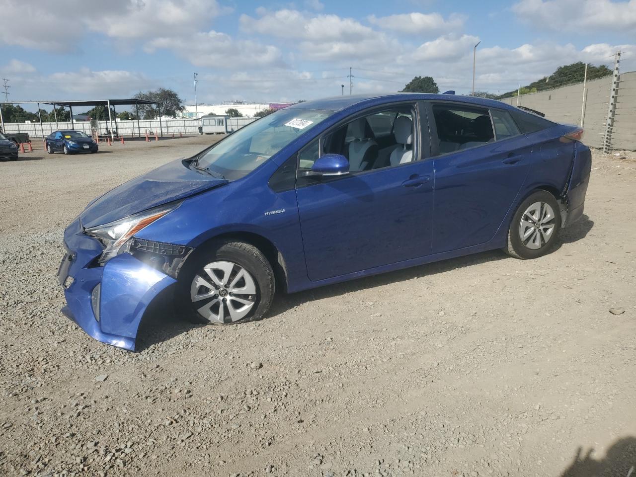  Salvage Toyota Prius