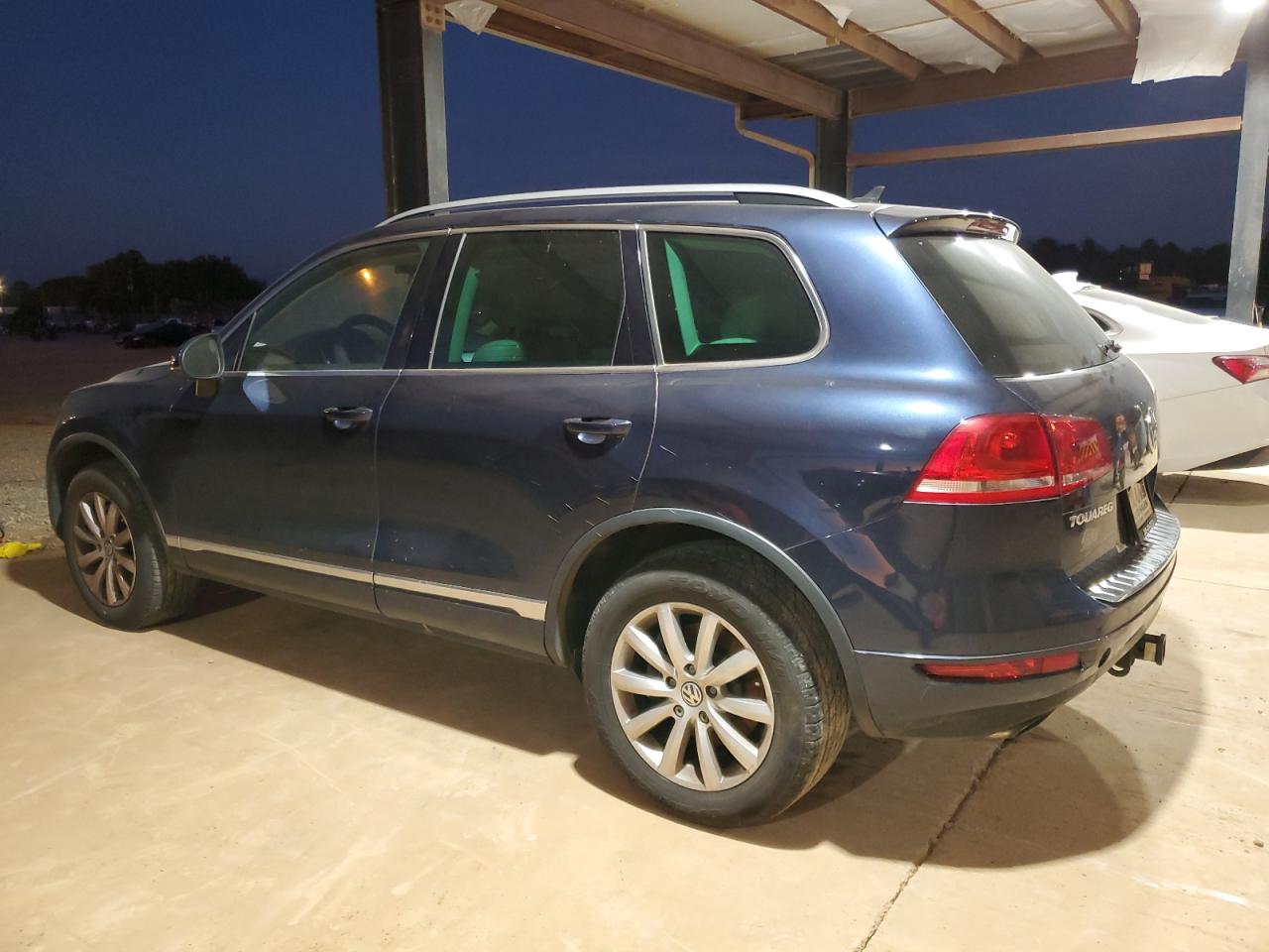 Lot #2986747177 2012 VOLKSWAGEN TOUAREG V6