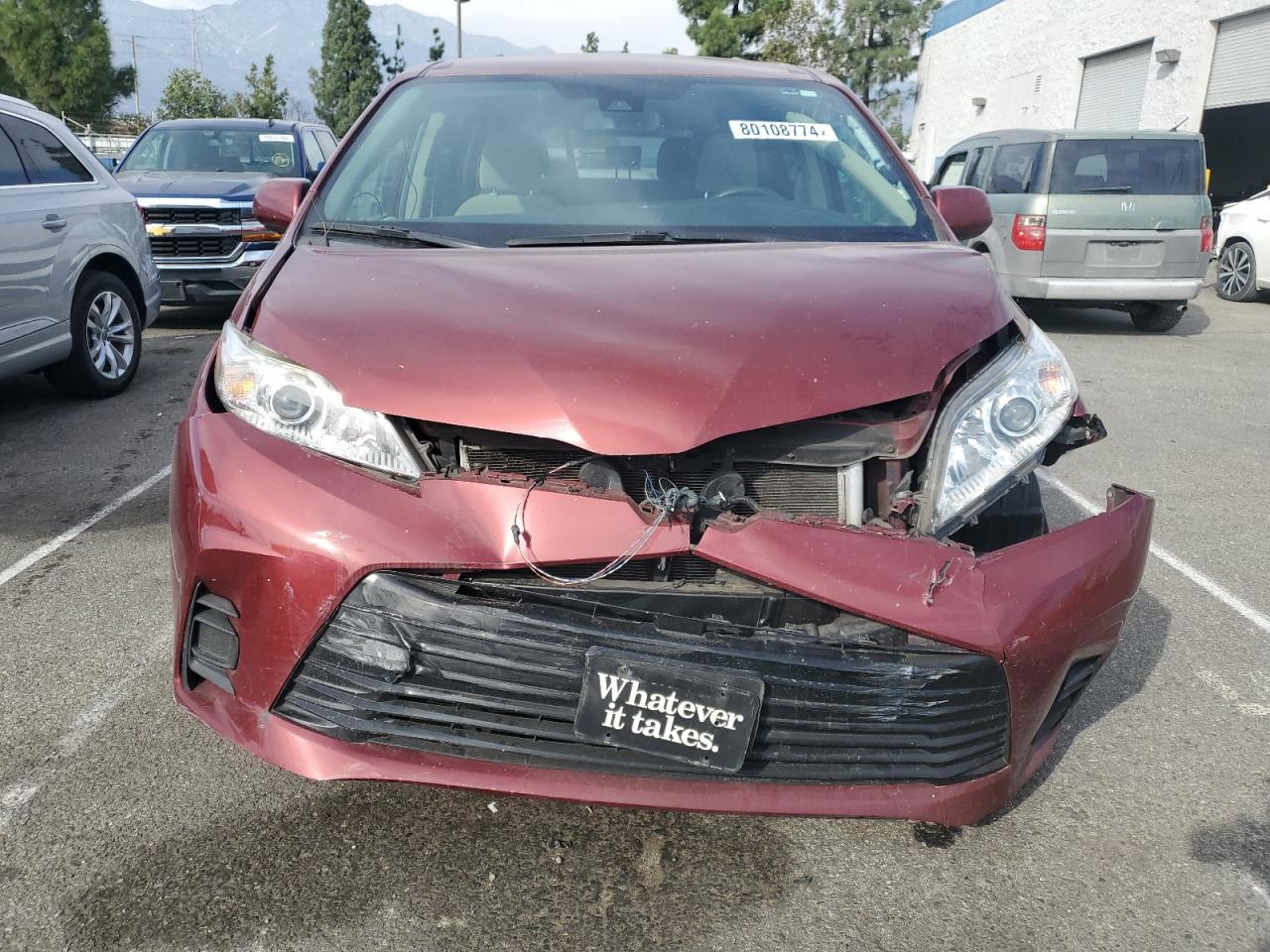 Lot #3050370910 2019 TOYOTA SIENNA LE