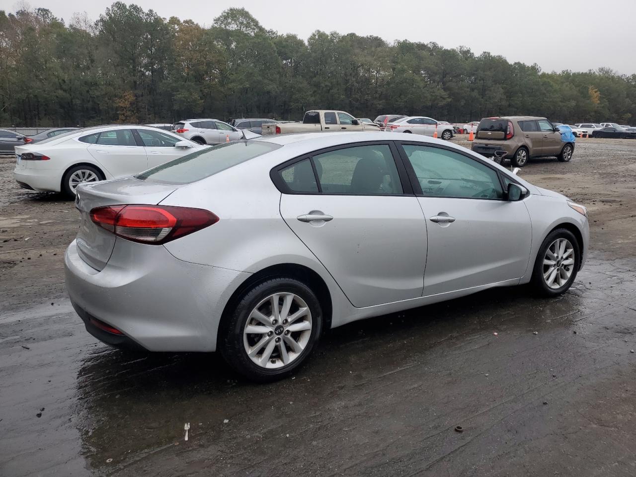 Lot #3003887562 2017 KIA FORTE LX