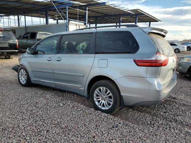 TOYOTA SIENNA XLE 2015 gray  gas 5TDYK3DC1FS669094 photo #3