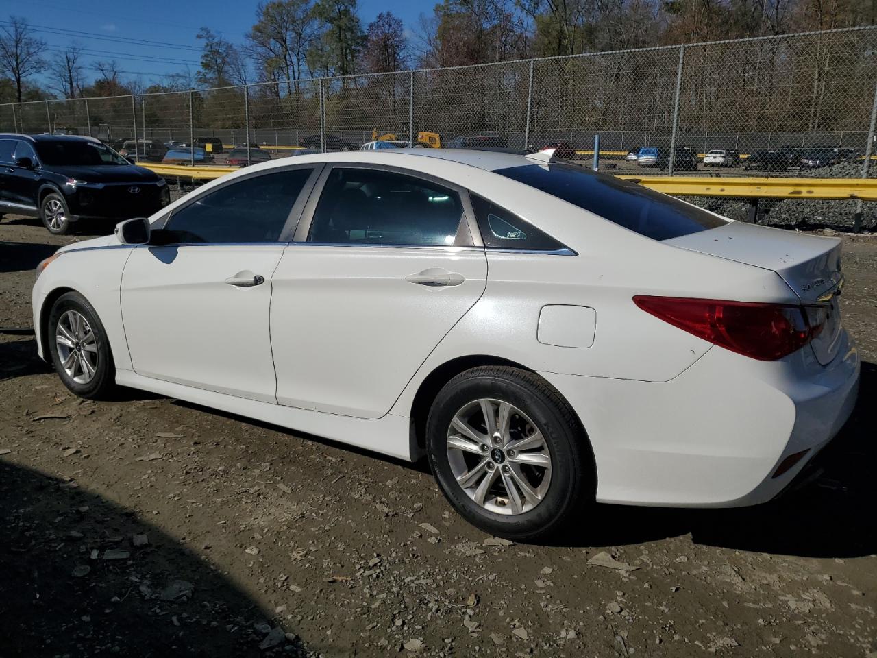 Lot #3022951360 2014 HYUNDAI SONATA GLS