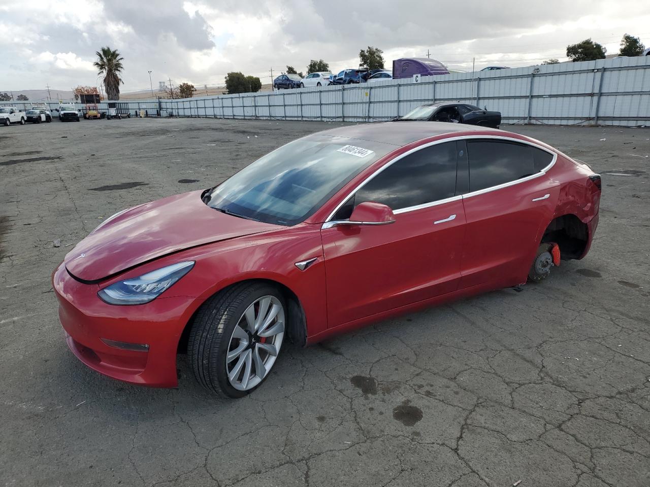 Lot #2994143411 2018 TESLA MODEL 3