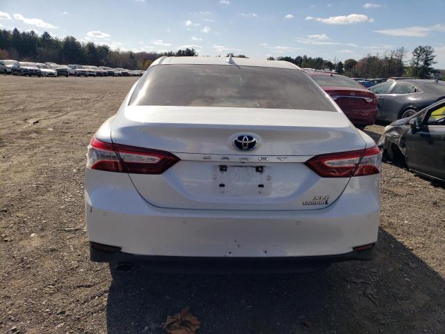 2018 TOYOTA CAMRY HYBR - 4T1B21HK1JU003557