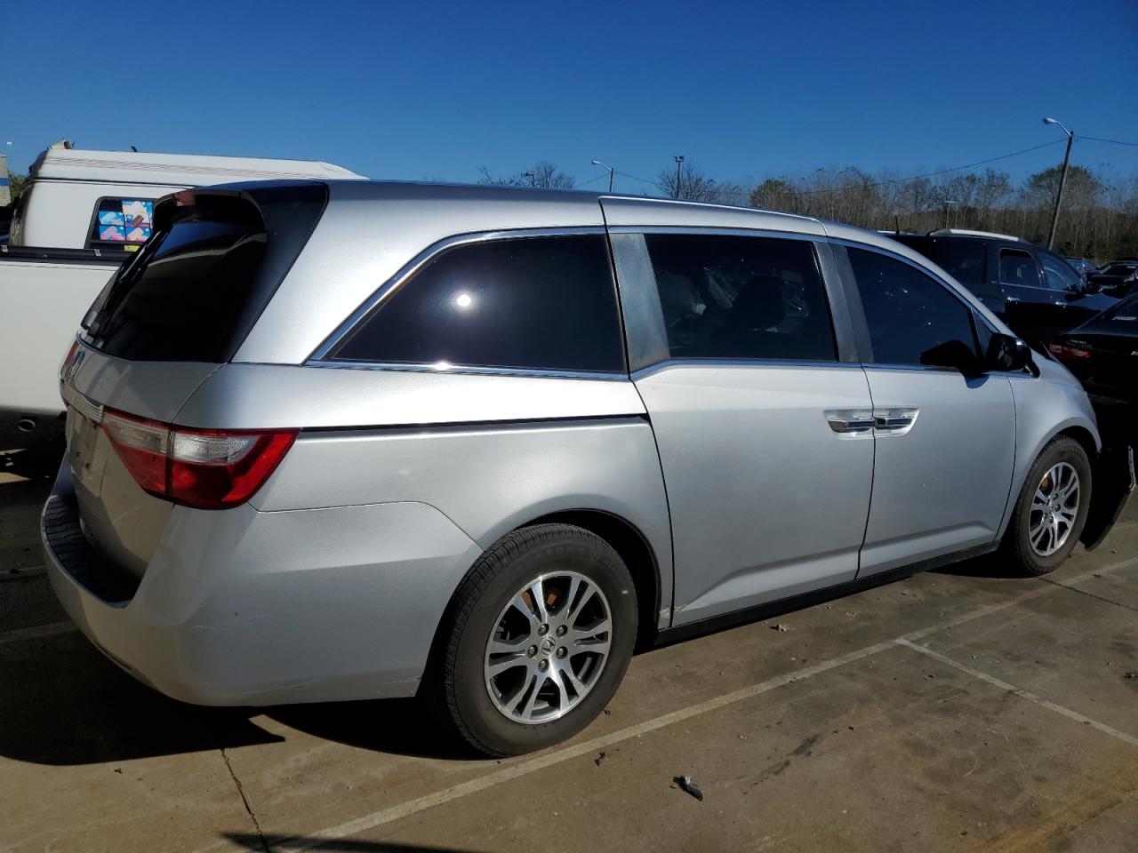 Lot #2989252643 2011 HONDA ODYSSEY EX