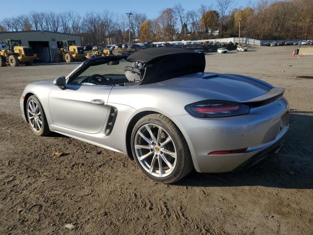 VIN WP0CA2A80HS221639 2017 PORSCHE BOXSTER no.2