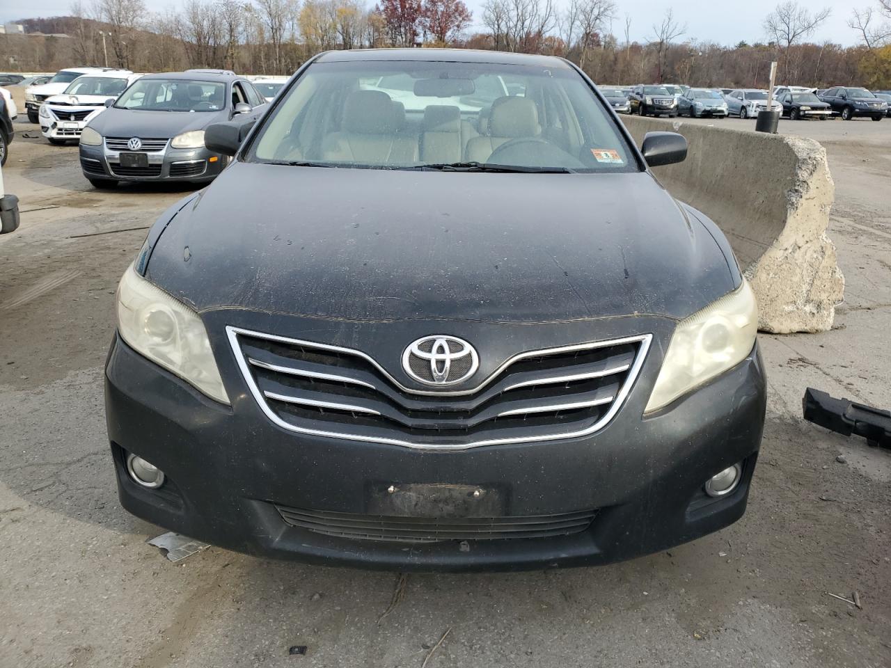 Lot #2962072189 2010 TOYOTA CAMRY