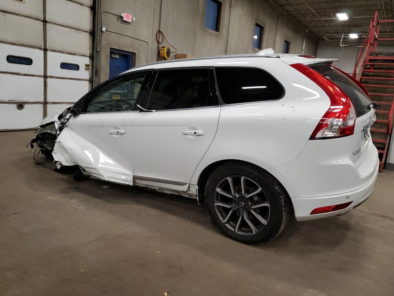 Lot #3024172838 2016 VOLVO XC60 T6 PL