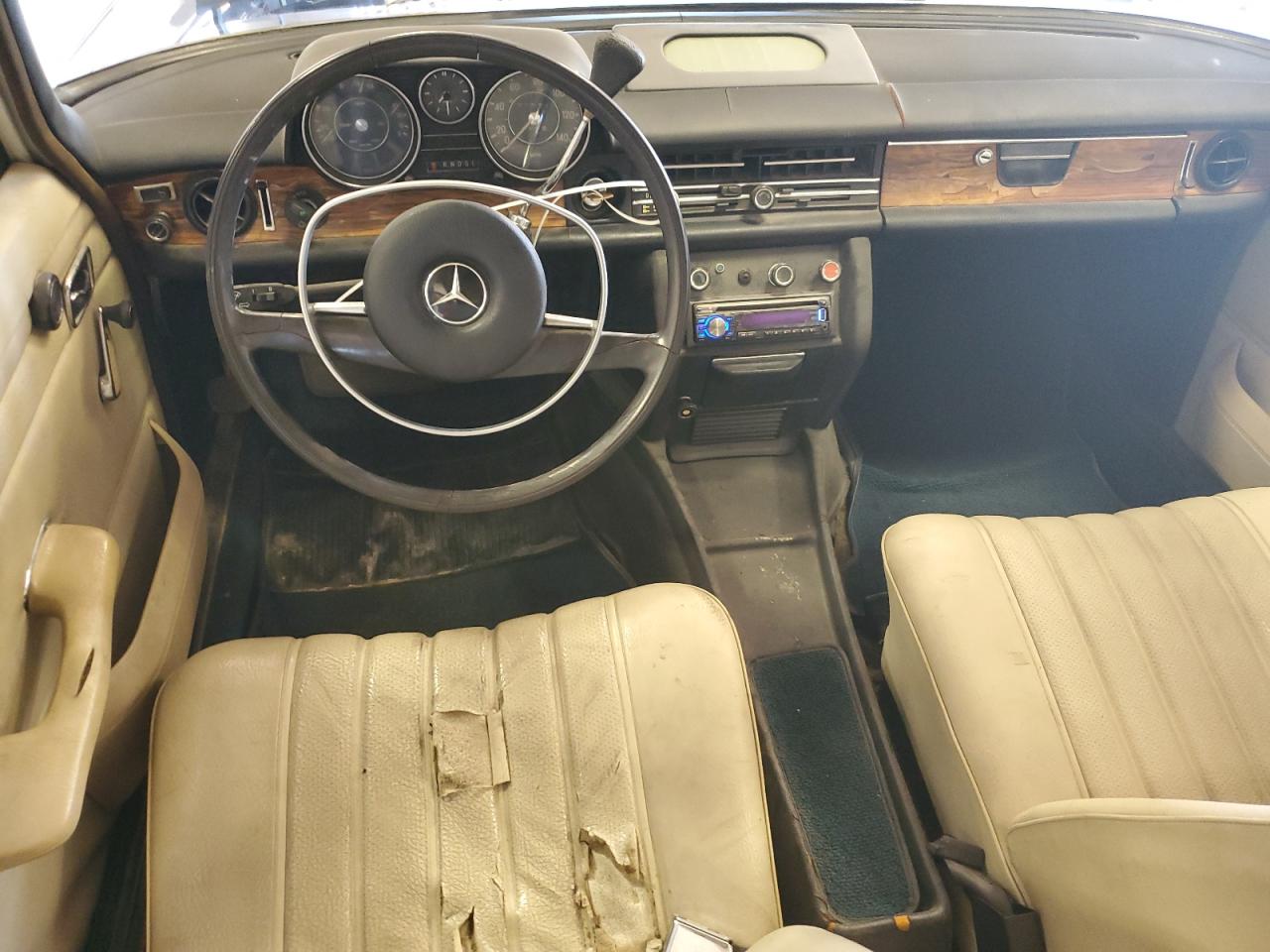 Lot #2976529568 1972 MERCEDES-BENZ 250