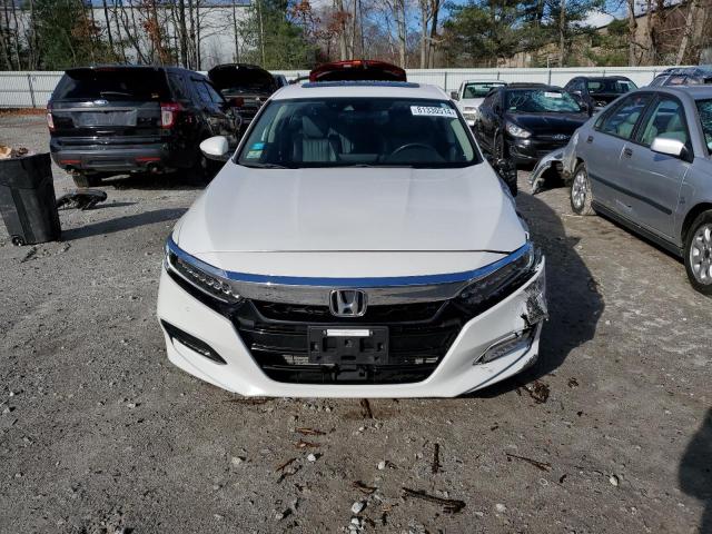 2018 HONDA ACCORD TOU - 1HGCV1F92JA067450
