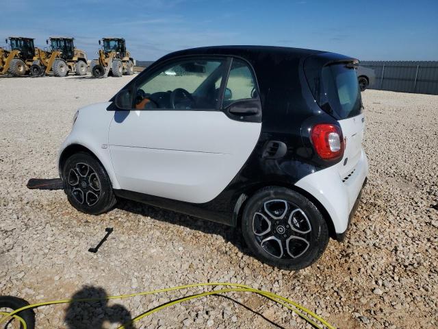 SMART FORTWO 2018 white  electric WMEFJ9BA2JK303239 photo #3