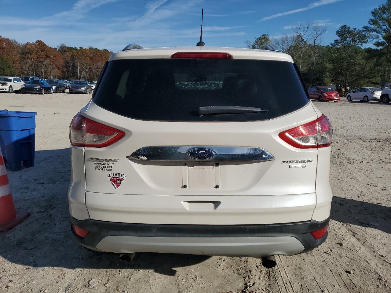 FORD ESCAPE TITANIUM