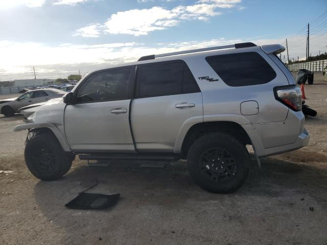 Vin: jtebu5jr5j5571099, lot: 80637204, toyota 4runner sr5/sr5 premium 20182