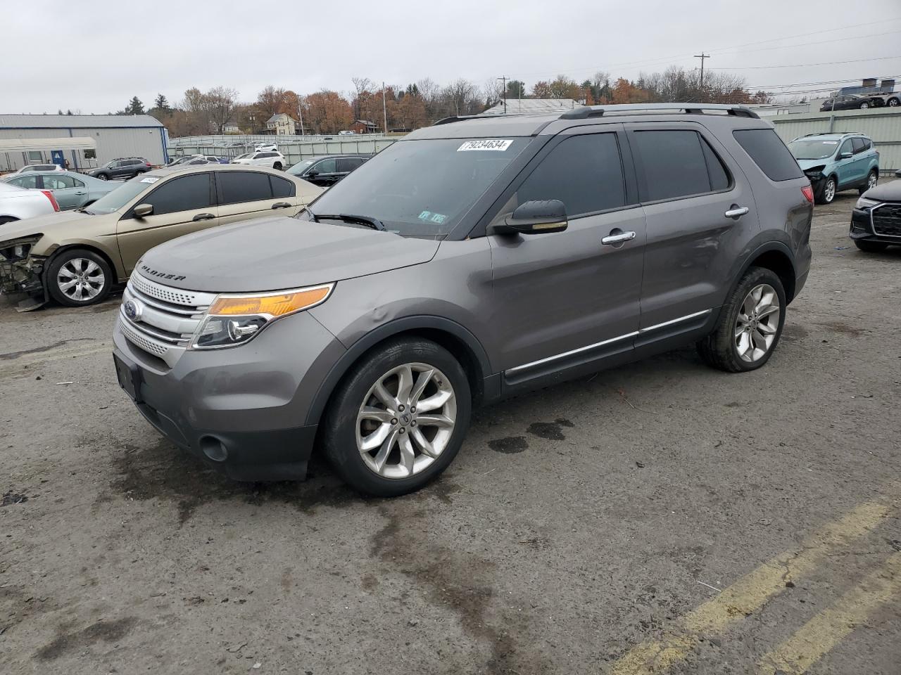  Salvage Ford Explorer