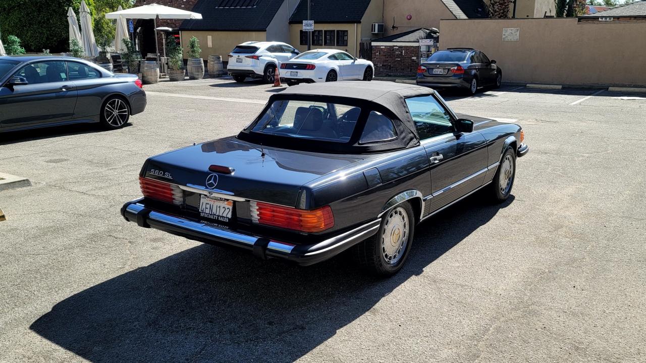 Lot #2979242981 1988 MERCEDES-BENZ 560 SL