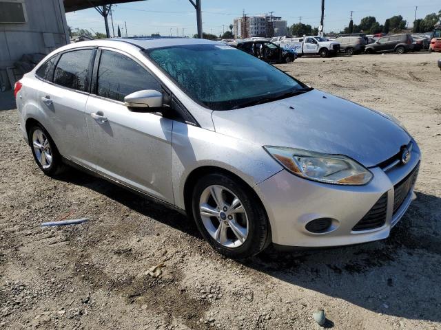 VIN 1FADP3F29EL163622 2014 Ford Focus, SE no.4